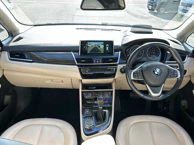 ＢＭＷ ２１８ｉ