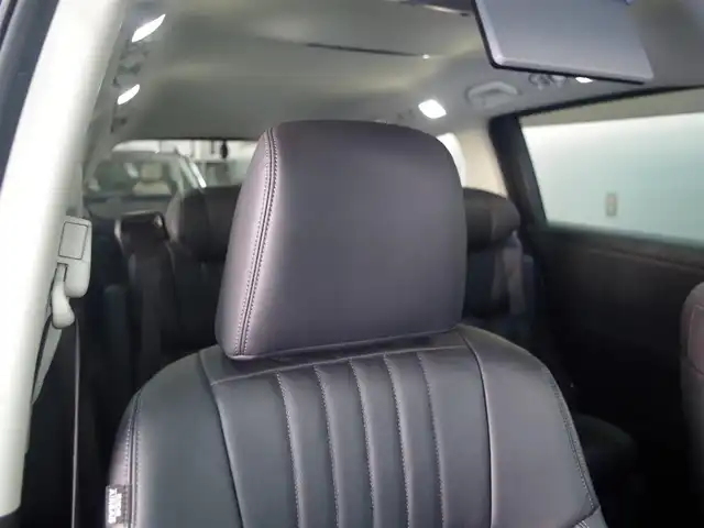 ホンダ オデッセイ ハイブリッド e:HEVアブソルート EX 群馬県 2021(令3)年 2.3万km プレミアムヴィーナスブラックP 本革シート/純正10インチナビ/・AM/FM/CD/DVD/SD/フルセグTV/・Bluetooth/USB/HDMI/AppleCarPlay/純正フリップダウンモニター/マルチビューカメラシステム/Hondaスマートパーキングアシスト/ハンズフリーアクセスパワーテールゲート/ジェスチャーコントロール両側パワースライドドア/ホンダセンシング/・衝突軽減ブレーキ（CMBS）/・路外逸脱抑制機能/車線維持支援システム（LKAS）/・誤発進抑制機能/後方誤発進抑制機能/・歩行者事故低減ステアリング/・渋滞追従機能付アダプティブクルーズコントロール/・先行車発進お知らせ機能/標識認識機能/LEDアクティブコーナリングライト/ブラインドスポットインフォメーション/2列目プレミアムクレードルシート/前席パワーシート/シートヒーター/運転席大型アームレスト/AC100V電源/電動パーキングブレーキ/オートブレーキホールド