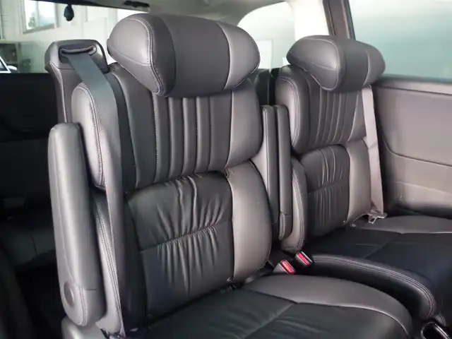 ホンダ オデッセイ ハイブリッド e:HEVアブソルート EX 群馬県 2021(令3)年 2.3万km プレミアムヴィーナスブラックP 本革シート/純正10インチナビ/・AM/FM/CD/DVD/SD/フルセグTV/・Bluetooth/USB/HDMI/AppleCarPlay/純正フリップダウンモニター/マルチビューカメラシステム/Hondaスマートパーキングアシスト/ハンズフリーアクセスパワーテールゲート/ジェスチャーコントロール両側パワースライドドア/ホンダセンシング/・衝突軽減ブレーキ（CMBS）/・路外逸脱抑制機能/車線維持支援システム（LKAS）/・誤発進抑制機能/後方誤発進抑制機能/・歩行者事故低減ステアリング/・渋滞追従機能付アダプティブクルーズコントロール/・先行車発進お知らせ機能/標識認識機能/LEDアクティブコーナリングライト/ブラインドスポットインフォメーション/2列目プレミアムクレードルシート/前席パワーシート/シートヒーター/運転席大型アームレスト/AC100V電源/電動パーキングブレーキ/オートブレーキホールド