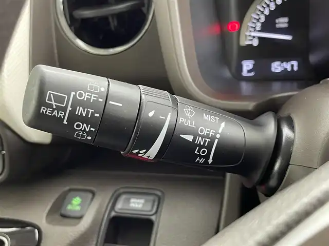 ホンダ Ｎ ＷＧＮ L ホンダセンシング 千葉県 2019(令1)年 0.8万km ホライズンシーブルーパール 純正9インチメモリナビ/　(CD DVD BT MSV USB TV)/バックカメラ/ビルトインETC/ホンダセンシング/・衝突軽減ブレーキ/・誤発進抑制機能/・歩行者事故低減ステアリング/・先行車発進お知らせ機能/・標識認識機能/・路外逸脱抑制機能/・渋滞追従機能付きアダクティブクルーズコントロール/・車線維持支援システム/・後方誤発進抑制機能/・オートハイビーム/横滑り防止装置/前後コーナーセンサー/電動パーキングブレーキ/ブレーキホールドスイッチ/LEDライト/フォグランプ/ヘッドライトレベライザー/Modulo製14インチAW/ドアバイザー/D席シートヒーター/充電用USB端子/プッシュスタート/スマートキー/取扱説明書