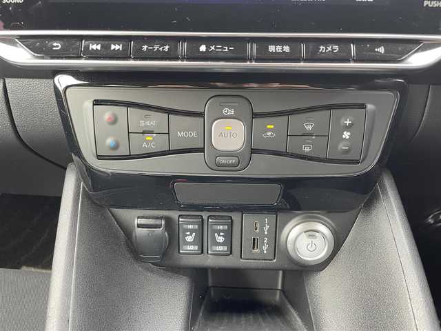 日産 リーフ e+ X 東京都 2023(令5)年 1.1万km ゴールドⅡ ワンオーナー/純正HDDナビ/ (フルセグTV/Bluetooth/USB/HDMI)/インテリジェントアラウンドビューモニター/ビルトインETC2.0/ドライブレコーダー/デジタルインナーミラー/前席シートヒーター/ステアリングヒーター/クルーズコントロール/側方支援/エマージェンシーブレーキ/道路標識表示/駐車支援/ふらつき警報/オートマチックハイビーム/横滑り防止装置/社外16インチアルミホイール【純正16インチアルミあり】/スマートキー/純正LEDヘッドライト/カーテンエアバック/スペアキー1本/保証書/取扱説明書