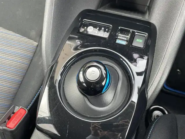 日産 リーフ e+ X 東京都 2023(令5)年 1.1万km ゴールドⅡ ワンオーナー/純正HDDナビ/ (フルセグTV/Bluetooth/USB/HDMI)/インテリジェントアラウンドビューモニター/ビルトインETC2.0/ドライブレコーダー/デジタルインナーミラー/前席シートヒーター/ステアリングヒーター/クルーズコントロール/側方支援/エマージェンシーブレーキ/道路標識表示/駐車支援/ふらつき警報/オートマチックハイビーム/横滑り防止装置/社外16インチアルミホイール【純正16インチアルミあり】/スマートキー/純正LEDヘッドライト/カーテンエアバック/スペアキー1本/保証書/取扱説明書