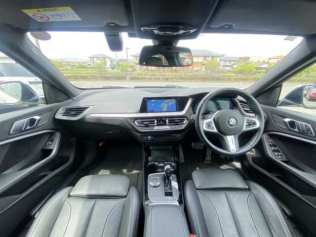 ＢＭＷ ２１８ｄ グランクーペ Mスポーツ 福岡県 2020(令2)年 5万km アルピンホワイトⅢ ・アクティブクルーズコントロール/・純正HDDナビ/USB/Bluetooth/AppleCarPla/y/・バックカメラ/・黒革シート/シートヒーター/・前後ドライブレコーダー/・ETC/・純正18AW/・プッシュスタート/・パーキングアシスト/・アイドリングストップ/・スマートキー/・フルフラットシート/・パワーシート/・レーンキープアシスト/・オートライト/・LEDライト