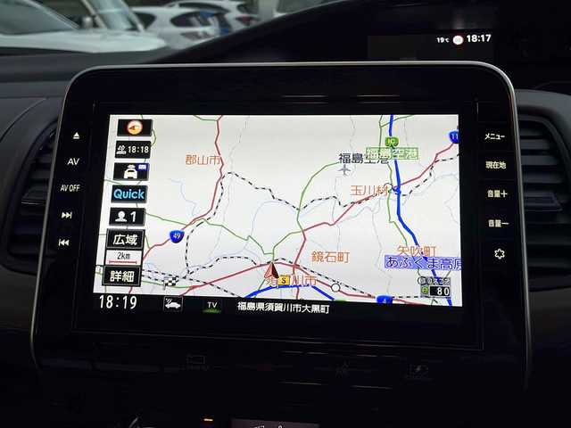 日産 セレナ e－パワー ハイウェイスター V 福島県 2021(令3)年 4.1万km ブリリアントホワイトパール ・ワンオーナー車/・SDナビ/・BT/フルセグ/FM＆AM/・AppleCarPlay/・360°ビューモニター/・プロパイロット/・クルーズコントロール（追従あり）/・ETC/・ドライブレコーダー（前方のみ）/・横滑り防止装置/・ブラインドスポットモニタリング/・LEDヘッドライト/・オートライト/・3列シート/・WAC/・100V電源/・純正16インチAW/・純正フロアマット/・プッシュスタート/・スマートキー/・社外AWスタッドレスタイヤ4本積載/　（195/60R16）/・ドアバイザー/・ルーフテント（JAMES　BAROUD）