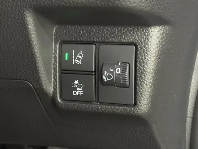 ホンダ Ｎ ＢＯＸ カスタム L コーディネートスタイル 三重県 2022(令4)年 2万km ミッドナイトブルービームM ガソリン/FF/インパネCVT/純正 8インチナビ VXU-217NBi/（CD/DVD/RADIO/TV/SD/Music Rack/USB/iPod/Bluetooth/CarPlay）/バックカメラ/両側パワースライドドア/ドライブレコーダー 前後/ビルトイン ETC（ナビ連動）/Honda SENSING/・衝突軽減ブレーキ［CMBS］/・車線維持支援システム［LKAS］/・アダプティブクルーズコントロール［ACC］/・路外逸脱抑制機能/・先行車発進お知らせ機能/・標識認識機能/・オートハイビーム機能/装備/・ハーフレザーシート/・シートヒーター（D/N）/・オートエアコン/・電子パーキングブレーキ＆ブレーキホールド機能/・ステアリングスイッチ/・プッシュスタート/・充電用（x2）＆入力用（x1）USBジャック/・純正14inAW/・保/・スマートキーx2