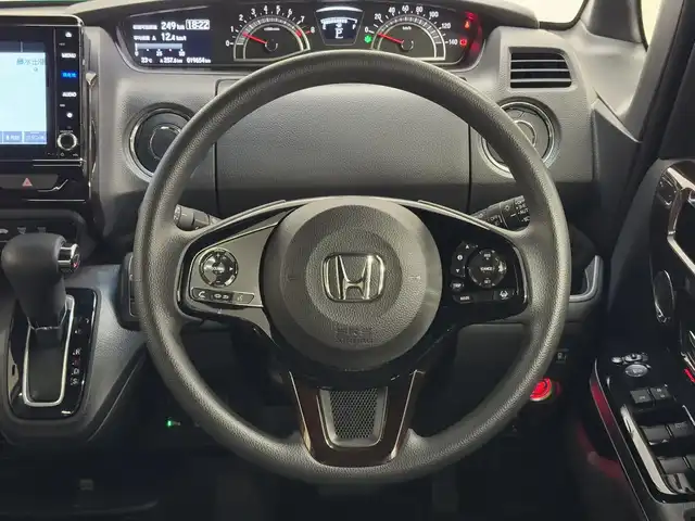 ホンダ Ｎ ＢＯＸ カスタム L コーディネートスタイル 三重県 2022(令4)年 2万km ミッドナイトブルービームM ガソリン/FF/インパネCVT/純正 8インチナビ VXU-217NBi/（CD/DVD/RADIO/TV/SD/Music Rack/USB/iPod/Bluetooth/CarPlay）/バックカメラ/両側パワースライドドア/ドライブレコーダー 前後/ビルトイン ETC（ナビ連動）/Honda SENSING/・衝突軽減ブレーキ［CMBS］/・車線維持支援システム［LKAS］/・アダプティブクルーズコントロール［ACC］/・路外逸脱抑制機能/・先行車発進お知らせ機能/・標識認識機能/・オートハイビーム機能/装備/・ハーフレザーシート/・シートヒーター（D/N）/・オートエアコン/・電子パーキングブレーキ＆ブレーキホールド機能/・ステアリングスイッチ/・プッシュスタート/・充電用（x2）＆入力用（x1）USBジャック/・純正14inAW/・保/・スマートキーx2