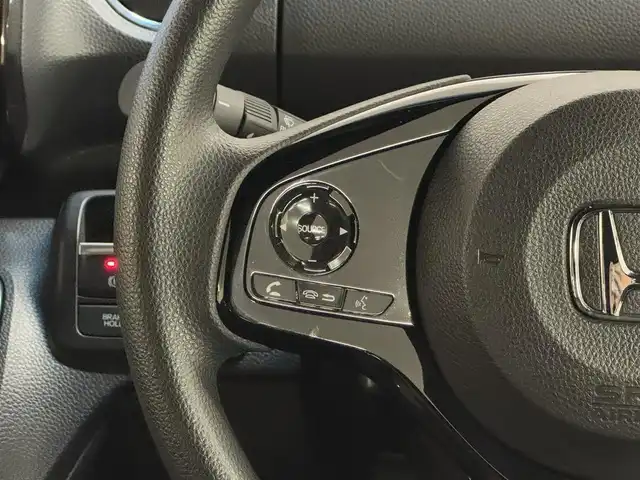 ホンダ Ｎ ＢＯＸ カスタム L コーディネートスタイル 三重県 2022(令4)年 2万km ミッドナイトブルービームM ガソリン/FF/インパネCVT/純正 8インチナビ VXU-217NBi/（CD/DVD/RADIO/TV/SD/Music Rack/USB/iPod/Bluetooth/CarPlay）/バックカメラ/両側パワースライドドア/ドライブレコーダー 前後/ビルトイン ETC（ナビ連動）/Honda SENSING/・衝突軽減ブレーキ［CMBS］/・車線維持支援システム［LKAS］/・アダプティブクルーズコントロール［ACC］/・路外逸脱抑制機能/・先行車発進お知らせ機能/・標識認識機能/・オートハイビーム機能/装備/・ハーフレザーシート/・シートヒーター（D/N）/・オートエアコン/・電子パーキングブレーキ＆ブレーキホールド機能/・ステアリングスイッチ/・プッシュスタート/・充電用（x2）＆入力用（x1）USBジャック/・純正14inAW/・保/・スマートキーx2