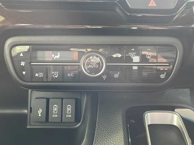 ホンダ Ｎ ＢＯＸ カスタム L コーディネートスタイル 愛媛県 2022(令4)年 2万km ミッドナイトブルービームM Honda SENSING/・衝突軽減ブレーキ［CMBS］/・車線維持支援システム［LKAS］/・アダプティブクルーズコントロール［ACC］/・路外逸脱抑制機能/・先行車発進お知らせ機能/・標識認識機能/・オートハイビーム機能/純正 8インチナビ VXU-217NBi/CD/DVD/RADIO/TV/SD/MusicRack/USB/iPod/Bluetooth/CarPlay/バックカメラ/両側パワースライドドア/ドライブレコーダー 前後/ビルトイン ETC（ナビ連動）/装備/ハーフレザーシート/シートヒーター（D/N）/オートエアコン/電子パーキングブレーキ＆ブレーキホールド機能/ステアリングスイッチ/プッシュスタート/充電用（x2）＆入力用（x1）USBジャック/純正14インチアルミホイール/スマートキーx2