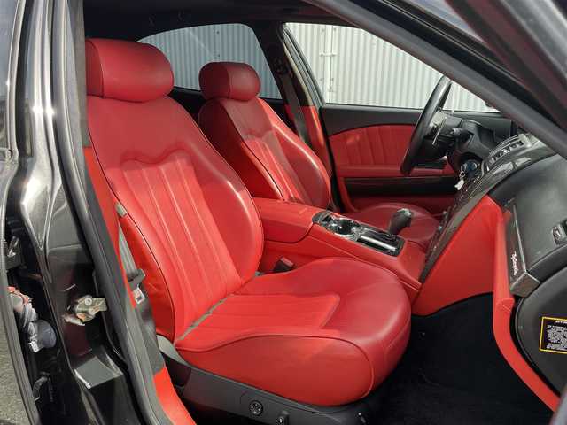 マセラティ クワトロポルテ スポーツGT S 栃木県 2008(平20)年 5.3万km 黒 純正ナビ（CD/TV）/パワーシート/シートヒーター/赤革シート/バックカメラ/ETC/純正20inAW/コーナーセンサー/リアパワーウインドウ対策済/保証書/取扱説明書