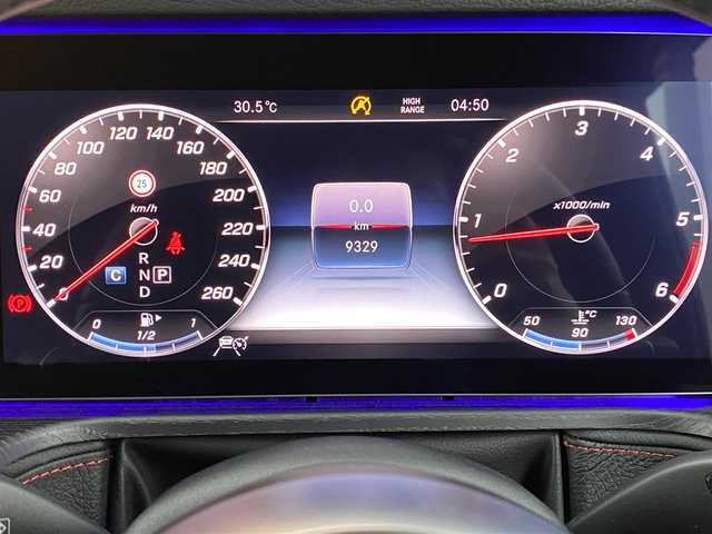 メルセデス・ベンツ ゲレンデヴァーゲン Ｇ３５０ｄ マヌファクトゥーアエディション 福岡県 2020(令2)年 1万km ダイヤモンドホワイト レーダーセーフティパッケージ/サンルーフ/黒革シート/前席エアシート/全席シートヒーター/純正ナビ/Applecarplay/全方位カメラ/フルセグTV/Burmester/アダプティブダンピングサスペンション/ブラックスモークLEDライト/黒塗装20インチアルミホイール/前後ドライブレコーダー/ETC2.0/取扱説明書/保証書/スペアキー×1