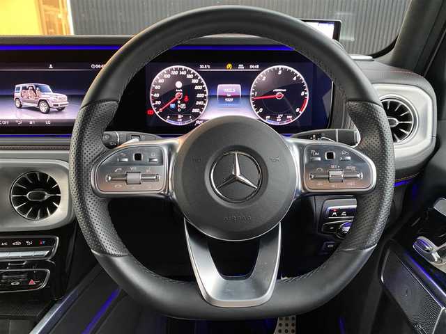 メルセデス・ベンツ ゲレンデヴァーゲン Ｇ３５０ｄ マヌファクトゥーアエディション 福岡県 2020(令2)年 1万km ダイヤモンドホワイト レーダーセーフティパッケージ/サンルーフ/黒革シート/前席エアシート/全席シートヒーター/純正ナビ/Applecarplay/全方位カメラ/フルセグTV/Burmester/アダプティブダンピングサスペンション/ブラックスモークLEDライト/黒塗装20インチアルミホイール/前後ドライブレコーダー/ETC2.0/取扱説明書/保証書/スペアキー×1