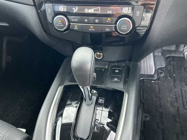日産 エクストレイル 20Xi 千葉県 2020(令2)年 8.8万km ダイヤモンドブラック ９型ナビＭＭ５１９Ｄ－Ｌ　全方位カメラ　プロパイロット　ドラレコ　ＥＴＣ２．０　電動バックドア　シートヒーター スマートキー　プッシュスタート　ＬＥＤライト　オートライト　エマージェンシーブレーキ