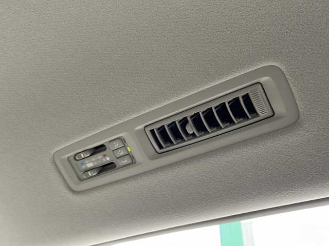 トヨタ ノア X Lセレクション 東京都 2013(平25)年 2万km ホワイトパールクリスタルシャイン 車いす仕様車スロープタイプI/6人＋車いす１脚仕様/電動スロープ【ワイヤレスリモコン付き】/新車時保証書　/取扱説明書　ナビ説明書	/純正ナビ/ワンセグTV【NSCP-W62】	/SD/CD/BT	/バックカメラ　ETC	/ドライブレコーダー【前後】/左側パワースライドドア	/HIDライト/オートライト	/キーレスキー/スペアキー