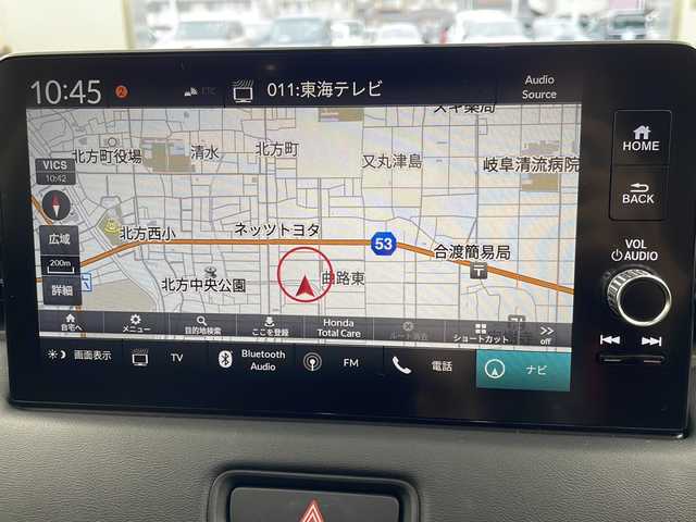 ホンダ ヴェゼル ハイブリッド e:HEV X 岐阜県 2023(令5)年 1.8万km プラチナホワイトパール 純正ナビ/　(AM/FM/Bluetooth/フルセグTV)/バックカメラ/衝突軽減ブレーキ/レーンキープアシスト/コーナーセンサー/レーダークルーズコントロール/ドライブレコーダー/ETC2.0/LEDヘッドライト/純正フロアマット/純正アルミホイール/スペアキー