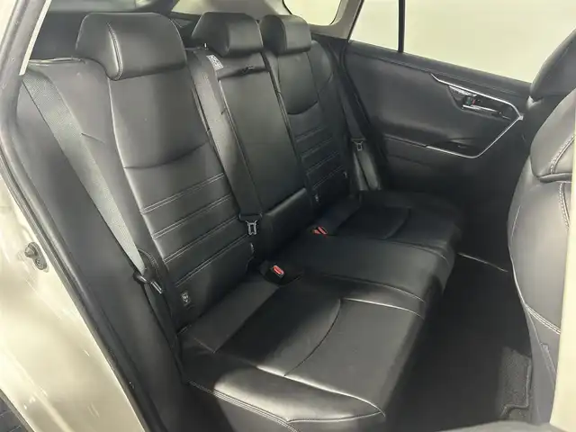 トヨタ ＲＡＶ４ G Zパッケージ 大阪府 2020(令2)年 4.3万km ホワイトパールクリスタルシャイン モデリスタエアロ 黒革シート ALPINEナビTV バックカメラ デジタルインナーミラー パワーシート/ヒーター ステアリングヒーター 電動リアゲート レーダークルコン 衝突軽減ブレーキ レーンアシスト ブラインドSM