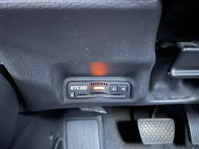 ホンダ ヴェゼル ハイブリッド e:HEV Z 長崎県 2021(令3)年 3.1万km プレミアムサンライトホワイトパール ワンオーナー車両/純正ディスプレイオーディオ（ナビ機能、フルセグ、AM、FM、BTオーディオ、AppleCarPlay、AndroidAuto）/バックカメラ/電動リアゲート/クルーズコントロール/パドルシフト/DNシートヒーター/ハーフレザー調シートカバー/ETC/BSM/電動パーキング/パーキングセンサー/電動格納ウインカーミラー