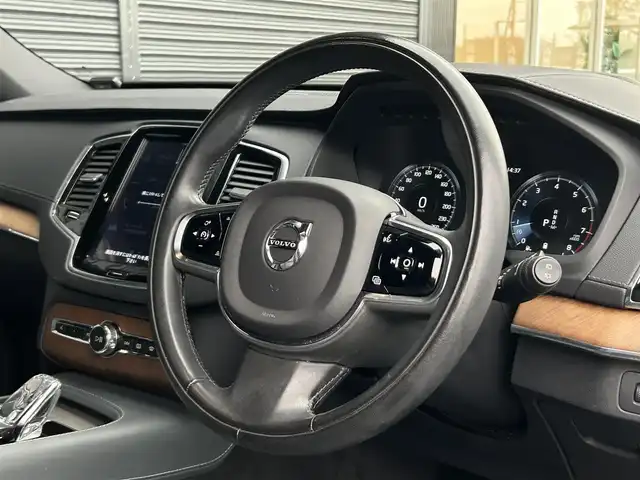 ボルボ ＸＣ９０ B6 AWD インスクリプション 茨城県 2021(令3)年 4.5万km グレー 黒革 /Allシ-トヒ-タ- /ベンチレ-ション /マッサ-ジ機能 /M付パワ-シ-ト /HUD /harman/kardon /ワイヤレス充電 /衝突軽減B /ACC /LKA /BLIS /360°カメラ /自動駐車 /パワ-テ-ルゲ-ト /LED /オ-トハイビ-ム /純正20inAW /ETC2.0 /禁煙車