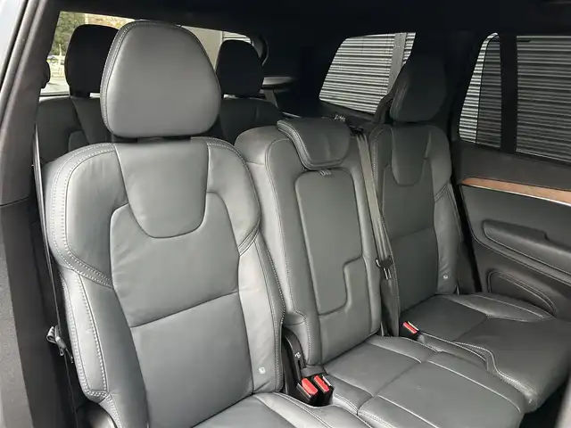 ボルボ ＸＣ９０ B6 AWD インスクリプション 茨城県 2021(令3)年 4.5万km グレー 黒革 /Allシ-トヒ-タ- /ベンチレ-ション /マッサ-ジ機能 /M付パワ-シ-ト /HUD /harman/kardon /ワイヤレス充電 /衝突軽減B /ACC /LKA /BLIS /360°カメラ /自動駐車 /パワ-テ-ルゲ-ト /LED /オ-トハイビ-ム /純正20inAW /ETC2.0 /禁煙車