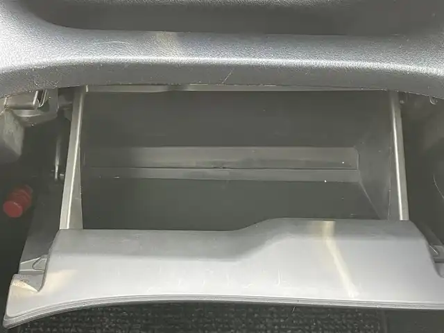 トヨタ シエンタ ハイブリッド G クエロ 山口県 2018(平30)年 4.2万km ホワイトパールクリスタルシャイン トヨタセーフティセンス/純正ナビ/CD/SD/BT/AM/FM/フルセグTV/両側パワースライドドア/シートヒーター/純正ドライブレコーダー/オートライト/バックカメラ/レーンアシスト/オートマチックハイビーム/電動格納ミラー/EVモード/ECOモード/フォグランプ/純正フロアマット/ETC