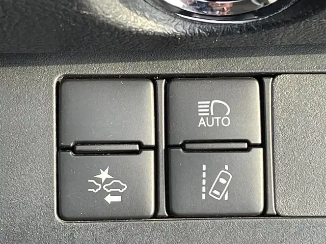 トヨタ シエンタ ハイブリッド G クエロ 山口県 2018(平30)年 4.2万km ホワイトパールクリスタルシャイン トヨタセーフティセンス/純正ナビ/CD/SD/BT/AM/FM/フルセグTV/両側パワースライドドア/シートヒーター/純正ドライブレコーダー/オートライト/バックカメラ/レーンアシスト/オートマチックハイビーム/電動格納ミラー/EVモード/ECOモード/フォグランプ/純正フロアマット/ETC