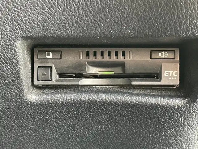 トヨタ シエンタ ハイブリッド G クエロ 山口県 2018(平30)年 4.2万km ホワイトパールクリスタルシャイン トヨタセーフティセンス/純正ナビ/CD/SD/BT/AM/FM/フルセグTV/両側パワースライドドア/シートヒーター/純正ドライブレコーダー/オートライト/バックカメラ/レーンアシスト/オートマチックハイビーム/電動格納ミラー/EVモード/ECOモード/フォグランプ/純正フロアマット/ETC