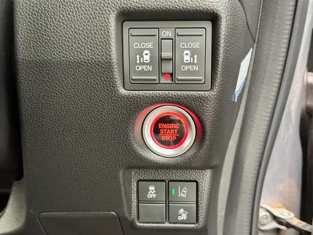 ホンダ Ｎ ＢＯＸ カスタム G L ターボ ホンダセンシング 宮城県 2018(平30)年 1.3万km ルナシルバーM AIS検査済み/登録時走行12148キロ/車検R7年6月20日まで/ホンダセンシング/●衝突軽減ブレーキ〈CMBS〉/●誤発進抑制機能/●後方誤発進抑制機能/●歩行者事故低減ステアリング/●路外逸脱抑制機能/●ACC〈アダプティブ・クルーズ・コントロール〉/●LKAS〈車線維持支援システム〉/●オートハイビーム/●先行車発進お知らせ機能/●標識認識機能/純正8インチSDナビ/フルセグTV/BT/CD/DVD/USB/バックカメラ/ETC/ドライブレコーダー/両側パワースライドドア/LEDヘッドライト/オートライト/ハーフレザーシート/パドルシフト/スマートキー×2/W/サイド/カーテンエアバック