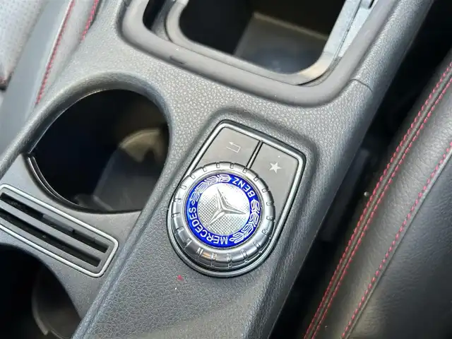 メルセデス・ベンツ Ａ２５０ シュポルト 4MATIC 道東・釧路十勝 2016(平28)年 4.7万km カルサイトホワイト AMGレザーエクスクルーシブパッケージ/レーダーセーフティーパッケージ/ディストロニック/純正ナビ/TV/CD/BT/黒革/シートヒーター(前席)/メモリ付きパワーシート(前席)/パノラミックスライディングルーフ/バックカメラ/コーナーセンサー(前後)/harman/kardon/LEDヘッドライト/オートライト/パドルシフト/純正フロアマット/純正18インチAW/ETC
