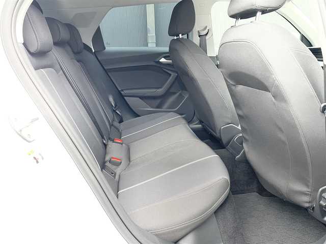 アウディ Ａ１ SB 35TFSI アドバンスド 香川県 2019(令1)年 2.3万km グレイシアホワイトメタリック 純正ナビ（BT、フルセグTV）/Bカメラ/前後コーナーセンサー/バーチャルコクピット/シートヒーター　前席/レーンキープアシスト/アダクティブクルーズコントロール/スマートキー