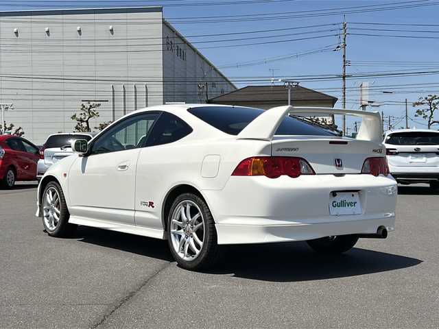 ホンダ インテグラ タイプR 岡山県 2002(平14)年 13.3万km チャンピオンシップホワイト PS　/PW　/保証書　/取扱説明書　/AAC　/ETC　/Bluetooth接続　/バックカメラ　/17インチ純正AW　/純正フロアマット　/純正LEDライト/ナビ　/RECAROシート　/ABS　/エアバック　/自家用