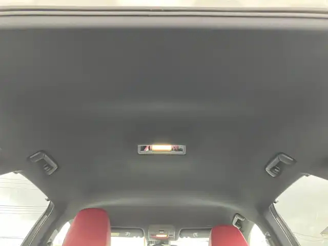 レクサス ＲＸ 300 Fスポーツ 静岡県 2018(平30)年 4万km ホワイトノーヴァガラスフレーク エンジンスタートボタン/スマートキー/アイドリングストップ/ワンオーナー/パワーウィンドウ/パワーステアリング/100V充電/オートエアコン/クルーズコントロール/ETC2.0/USB入力端子/バックカメラ/純正ナビ（CD.DVD.BT.ワンセグ）/純正フロアマット/純正アルミホイール/電動リアゲート/D席N席パワーシート/D席N席シートヒーター/D席N席エアシート/ABS/横滑り防止装置/コーナーセンサー前後/レーンキープアシスト/オートライト/オートマチックハイビーム/W+サイドエアバック/カーテンエアバック/衝突軽減システム
