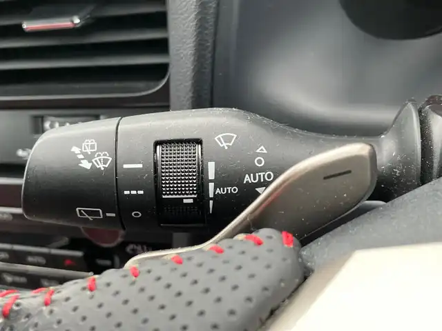 レクサス ＲＸ 300 Fスポーツ 静岡県 2018(平30)年 4万km ホワイトノーヴァガラスフレーク エンジンスタートボタン/スマートキー/アイドリングストップ/ワンオーナー/パワーウィンドウ/パワーステアリング/100V充電/オートエアコン/クルーズコントロール/ETC2.0/USB入力端子/バックカメラ/純正ナビ（CD.DVD.BT.ワンセグ）/純正フロアマット/純正アルミホイール/電動リアゲート/D席N席パワーシート/D席N席シートヒーター/D席N席エアシート/ABS/横滑り防止装置/コーナーセンサー前後/レーンキープアシスト/オートライト/オートマチックハイビーム/W+サイドエアバック/カーテンエアバック/衝突軽減システム