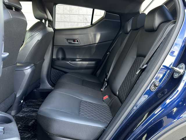 トヨタ Ｃ－ＨＲ G モード ネロ セーフティプラス 神奈川県 2021(令3)年 2.1万km ダークブルーマイカ ワンオーナー/純正ディスプレイオーディオ＋ナビ/(AM/FM/USB/BT)/全方位カメラ/レーダークルーズコントロール/衝突被害軽減ブレーキ/レーンキープアシスト/横滑り防止装置/オートハイビーム/ハーフレザーシート/D/N席シートヒーター/AC100V電源/ビルトインETC/前後ドライブレコーダー/オートライト/フロアマット/ドアバイザー/ISOFIX/スペアキー×1/保証書/取扱説明書