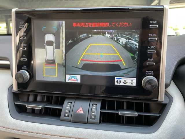 トヨタ ＲＡＶ４ ハイブリットG 神奈川県 2021(令3)年 8.9万km ホワイトパールクリスタルシャイン ワンオーナー/4WD/純正ディスプレイオーディオ/・DTV/Bluetooth/USB/全方位カメラ/クリアランスソナー/レザーシート/D席パワーシート/前席シートヒーター/パワーバックドア/ルーフレール/置くだけ充電/ビルトインETC2.0/前後ドライブレコーダー/ブラインドスポットモニター/ToyotaSafetySense/・プリクラッシュセーフティ/・レーントレーシングアシスト/・オートマチックハイビーム/・ロードサインアシスト/・レーダークルーズコントロール/・先行車発進告知機能/リヤクロストラフィックアラート/パーキングサポートブレーキ/トレイルモード/純正18インチAW/100V電源/プッシュEgスタート/ストップ/スマートキー×2/純正LEDヘッドライト/ダブル/サイド/カーテンエアバッグ/ドアバイザー/純正フロアマット/取扱説明書/マルチメディア取扱説明書/新車時保証書