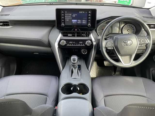 トヨタ ハリアー S 長野県 2021(令3)年 0.7万km プレシャスブラックパール 純正ナビ（AUX、USB）/バックカメラ/クルーズコントロール追従有/ビルトインETC/前後コーナーセンサー/横滑り防止装/盗難防止装置/衝突軽減システム/ダブルサウドエアバック/カーテンエアバック/純正フロアマット/純正１７AW/LEDオートライト/オートマチックハイビーム/スマートキー（１本）/保証書、取扱説明書/ワンオーナー/４WD