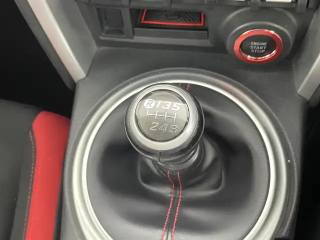 トヨタ ８６ GT 茨城県 2020(令2)年 2.2万km クリスタルブラックシリカ 6速MT/純正7インチナビ/ CD フルセグTV Bluetooth/バックカメラ/クルーズコントロール/社外アルミ付きスタッドレスタイヤ積込/LEDオートライト/ビルトインETC/純正フロアマット/電動格納ミラー/スマートキー