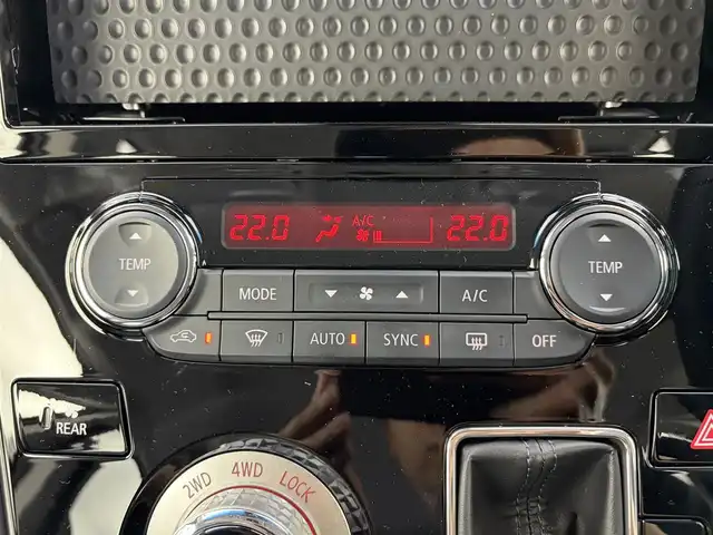 三菱 デリカＤ：５ シャモニー 愛知県 2025(令7)年 0.1千km 黒Ⅱ 登録済未使用車/4WD/ディーゼル/ターボ/e-Assist/  　・衝突軽減ブレーキシステム/　　・車線逸脱警報システム/　　・レーダークルーズコントロール/　　・オートマチックハイビーム/　　・BSM/マルチアラウンドモニター/革巻きステアリング/パドルシフト/ステアリングヒーター/ハーフレザーシート/パワーシート/シートヒーター/キャプテンシート/両側パワースライドドア/パワーバックドア/純正LEDヘッドライト/フォグランプ/純正18インチアルミホイール/取扱説明書/保証書/スペアキー