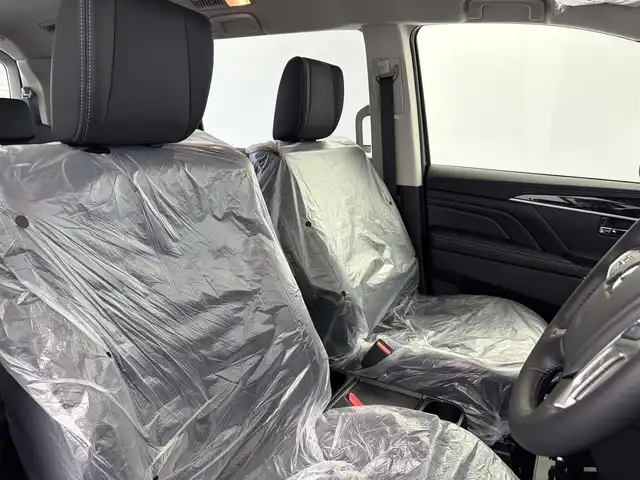 三菱 デリカＤ：５ シャモニー 愛知県 2025(令7)年 0.1千km 黒Ⅱ 登録済未使用車/4WD/ディーゼル/ターボ/e-Assist/  　・衝突軽減ブレーキシステム/　　・車線逸脱警報システム/　　・レーダークルーズコントロール/　　・オートマチックハイビーム/　　・BSM/マルチアラウンドモニター/革巻きステアリング/パドルシフト/ステアリングヒーター/ハーフレザーシート/パワーシート/シートヒーター/キャプテンシート/両側パワースライドドア/パワーバックドア/純正LEDヘッドライト/フォグランプ/純正18インチアルミホイール/取扱説明書/保証書/スペアキー