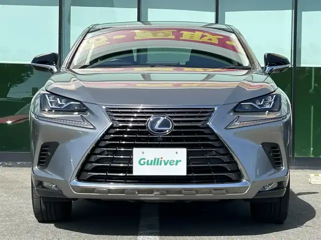 レクサス ＮＸ 300h Iパッケージ 和歌山県 2018(平30)年 6.4万km ソニックチタニウム 純正ナビ/バックカメラ/三眼LEDヘッドライト/マークレビンソン/ムーンルーフ/プリクラッシュセーフティー/レーダークルーズコントロール/車両接近通報装置/パワーシート/ポジションメモリー/シートヒーター/ステアリングヒーター/パワーバックドア/オートライト/オートマチックハイビーム