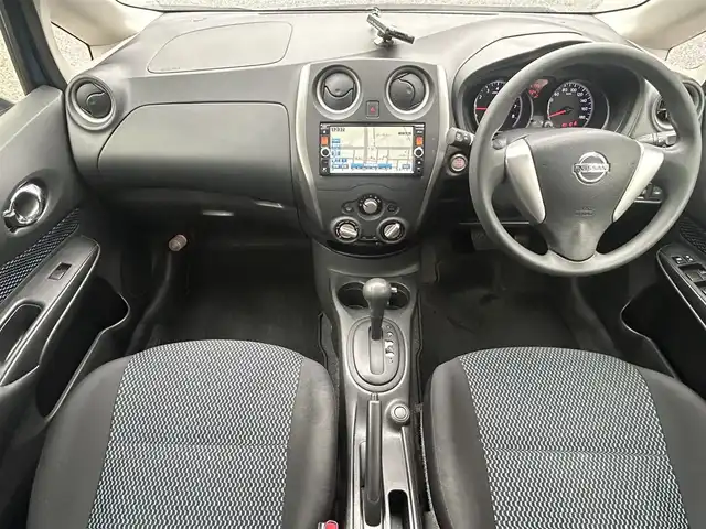 日産 ノート XVセレ +セーフ 愛知県 2015(平27)年 4.6万km シャイニングブルー ワンオーナー/純正SDナビ(FM/AM/CD/DVD/BT/USB/iPod/ワンセグ)/エマージェンシーブレーキ/車線逸脱警報/特別仕様車/アラウンドビューモニター/バックカメラ/コーナーセンサー/フォグランプ/電動格納ミラー/純正フロアマット/アイドリングストップ/ETC/プッシュスタート/スマートキー・スペアキー１本/ABS/取扱説明書・保証書