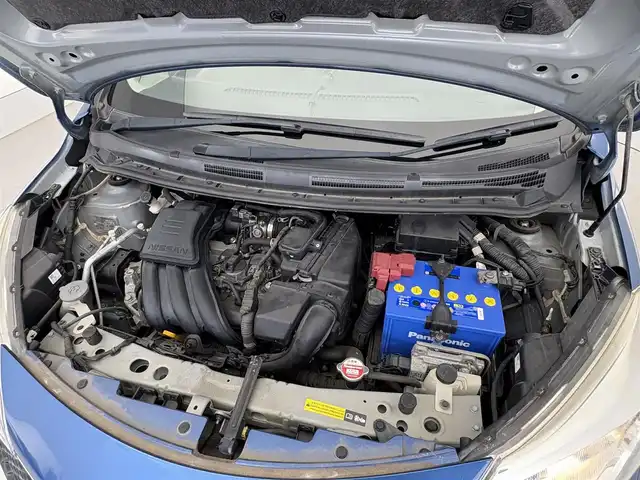 日産 ノート XVセレ +セーフ 滋賀県 2015(平27)年 4.6万km シャイニングブルー 純正ナビ/Bluetooth/DVD/CD/iPod/AUX/ETC/コーナーセンサー（前後）/バックカメラ（ミラー内臓）/全方位カメラ/レーンキープアシスト/衝突軽減装置/プッシュスタート/スペアキー1本/電動格納ミラー/純正フロアマット/ドアバイザー