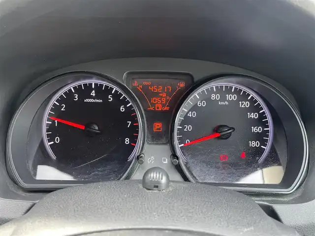 日産 ノート XVセレ +セーフ 滋賀県 2015(平27)年 4.6万km シャイニングブルー 純正ナビ/Bluetooth/DVD/CD/iPod/AUX/ETC/コーナーセンサー（前後）/バックカメラ（ミラー内臓）/全方位カメラ/レーンキープアシスト/衝突軽減装置/プッシュスタート/スペアキー1本/電動格納ミラー/純正フロアマット/ドアバイザー