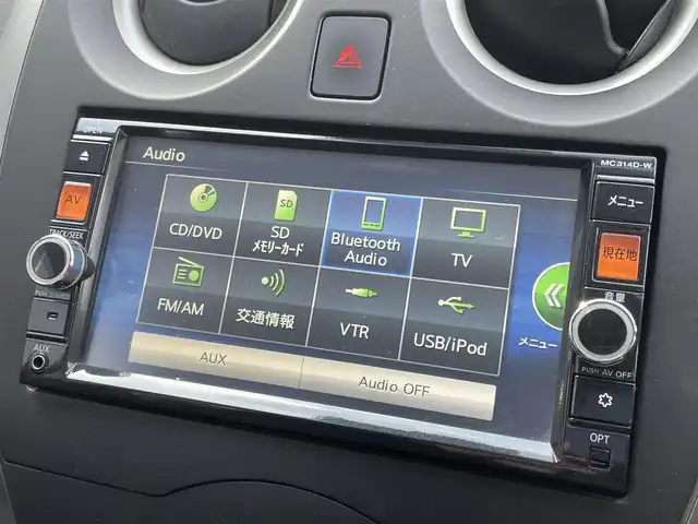 日産 ノート XVセレ +セーフ 滋賀県 2015(平27)年 4.6万km シャイニングブルー 純正ナビ/Bluetooth/DVD/CD/iPod/AUX/ETC/コーナーセンサー（前後）/バックカメラ（ミラー内臓）/全方位カメラ/レーンキープアシスト/衝突軽減装置/プッシュスタート/スペアキー1本/電動格納ミラー/純正フロアマット/ドアバイザー
