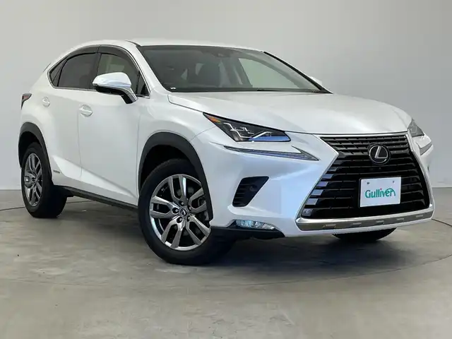 レクサス ＮＸ 300h バージョンL 新潟県 2018(平30)年 2.4万km ソニッククォーツ 純正メモリナビ/　フルセグTV/Bluetooth/CD/DVD/USB/レーダークルーズコントロール/衝突被害軽減ブレーキ/レーンキープアシスト/ブラインドスポットモニター/パワーバックドア/レザーシート/前席パワーシート/D席メモリーシート/前席シートヒーター/前席エアシート/前後コーナーセンサー/ステアリングヒーター/ドライブレコーダー/全方位モニター/ビルトインETC2.0/オートマチックハイビーム/LEDヘッドライト/純正AWセット冬タイヤ積込/レーダー探知機【Z240Csd】/レザーステアリング/ステアリングスイッチ/パドルシフト