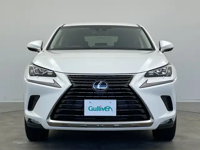 レクサス ＮＸ 300h バージョンL 新潟県 2018(平30)年 2.4万km ソニッククォーツ 純正メモリナビ/　フルセグTV/Bluetooth/CD/DVD/USB/レーダークルーズコントロール/衝突被害軽減ブレーキ/レーンキープアシスト/ブラインドスポットモニター/パワーバックドア/レザーシート/前席パワーシート/D席メモリーシート/前席シートヒーター/前席エアシート/前後コーナーセンサー/ステアリングヒーター/ドライブレコーダー/全方位モニター/ビルトインETC2.0/オートマチックハイビーム/LEDヘッドライト/純正AWセット冬タイヤ積込/レーダー探知機【Z240Csd】/レザーステアリング/ステアリングスイッチ/パドルシフト