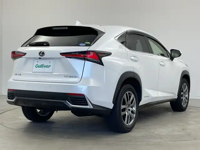 レクサス ＮＸ 300h バージョンL 新潟県 2018(平30)年 2.4万km ソニッククォーツ 純正メモリナビ/　フルセグTV/Bluetooth/CD/DVD/USB/レーダークルーズコントロール/衝突被害軽減ブレーキ/レーンキープアシスト/ブラインドスポットモニター/パワーバックドア/レザーシート/前席パワーシート/D席メモリーシート/前席シートヒーター/前席エアシート/前後コーナーセンサー/ステアリングヒーター/ドライブレコーダー/全方位モニター/ビルトインETC2.0/オートマチックハイビーム/LEDヘッドライト/純正AWセット冬タイヤ積込/レーダー探知機【Z240Csd】/レザーステアリング/ステアリングスイッチ/パドルシフト