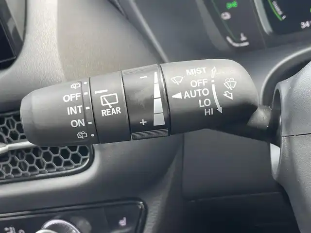 ホンダ ＺＲ－Ｖ ハイブリッド e:HEV Z 滋賀県 2025(令7)年 0.2万km クリスタルブラックパール 純正ナビ/・AM/FM/・USB/Bluetooth/・AppleCarPlay/・AndroidAuto/・フルセグTV/マルチビューカメラ/ステアリングスイッチ/革巻きステアリング/ステアリングヒーター/パドルシフト/ビルトインETC2.0/ワイヤレス充電/衝突軽減ブレーキ/レーンキープアシスト/先行者発進お知らせ/ブラインドスポットシステム/アダプティブクルーズコントロール/標識認識機能/ドライバー注意力モニター/ヒルディセントコントロール/パワーテールゲート/前席パワーシート/運転席メモリシート/前席シートヒーター/電動格納ミラー/オートマチックヘッドライト/LEDヘッドライト/アダプティブヘッドライトシステム/純正18インチアルミホイール