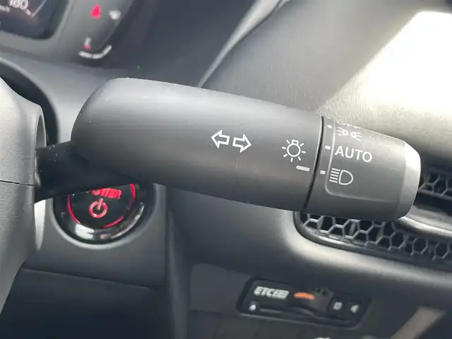 ホンダ ＺＲ－Ｖ ハイブリッド e:HEV Z 滋賀県 2025(令7)年 0.2万km クリスタルブラックパール 純正ナビ/・AM/FM/・USB/Bluetooth/・AppleCarPlay/・AndroidAuto/・フルセグTV/マルチビューカメラ/ステアリングスイッチ/革巻きステアリング/ステアリングヒーター/パドルシフト/ビルトインETC2.0/ワイヤレス充電/衝突軽減ブレーキ/レーンキープアシスト/先行者発進お知らせ/ブラインドスポットシステム/アダプティブクルーズコントロール/標識認識機能/ドライバー注意力モニター/ヒルディセントコントロール/パワーテールゲート/前席パワーシート/運転席メモリシート/前席シートヒーター/電動格納ミラー/オートマチックヘッドライト/LEDヘッドライト/アダプティブヘッドライトシステム/純正18インチアルミホイール