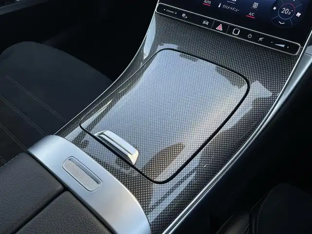 メルセデス・ベンツ Ｃ２００ アバンギャルド AMGライン 三重県 2022(令4)年 2.1万km ポーラホワイト レーダーセーフティーＰＫＧ/ベーシックＰＫＧ/ＡＣＣ/ヘッドアップディスプレイ/純正ナビ/全方位カメラ/フルセグＴＶ/ハーフレザーシート/シートヒーター/前席パワーシート/純正１８ＡＷ/アンビエント