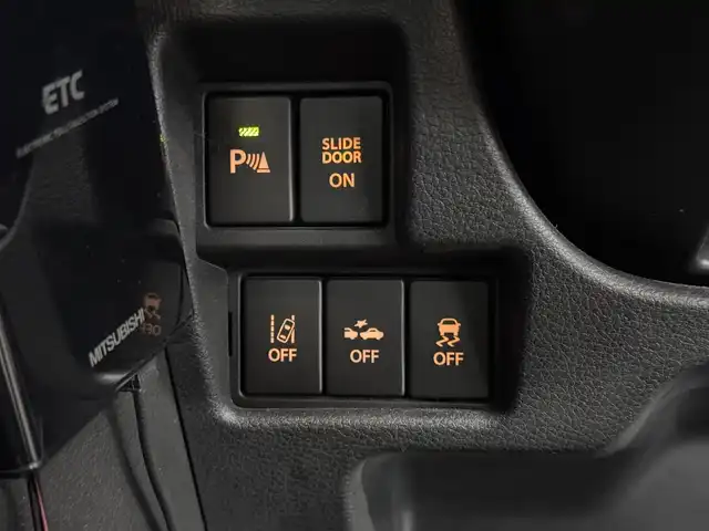 スズキ スペーシア HYBRID X 三重県 2020(令2)年 2.9万km オフブルーM マイルドハイブリッド/FF/インパネCVT/純正 7インチナビ AVIC-RWS901II/（CD/DVD/MSV/SD/FM/AM/TV/Bluetooth/iPod/USB/ドラレコ）/バックカメラ/両側パワースライドドア/ETC/スズキセーフティサポート/・デュアルセンサーブレーキサポート/・車線逸脱警報/・ふらつき警報/・リヤパーキングセンサー/・ハイビームアシスト/・先行車発進お知らせ/装備/・シートヒーター（D）/・オートエアコン/・オートライト/・プッシュスタート/・全ドアパワーウインドウ/・パワーステアリング/・純正ホイールキャップ＋14インチスチールホイール/・ナビ取/・スマートキーx1/など