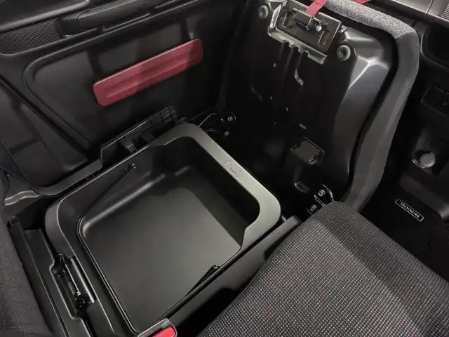 スズキ スペーシア HYBRID X 三重県 2020(令2)年 2.9万km オフブルーM マイルドハイブリッド/FF/インパネCVT/純正 7インチナビ AVIC-RWS901II/（CD/DVD/MSV/SD/FM/AM/TV/Bluetooth/iPod/USB/ドラレコ）/バックカメラ/両側パワースライドドア/ETC/スズキセーフティサポート/・デュアルセンサーブレーキサポート/・車線逸脱警報/・ふらつき警報/・リヤパーキングセンサー/・ハイビームアシスト/・先行車発進お知らせ/装備/・シートヒーター（D）/・オートエアコン/・オートライト/・プッシュスタート/・全ドアパワーウインドウ/・パワーステアリング/・純正ホイールキャップ＋14インチスチールホイール/・ナビ取/・スマートキーx1/など